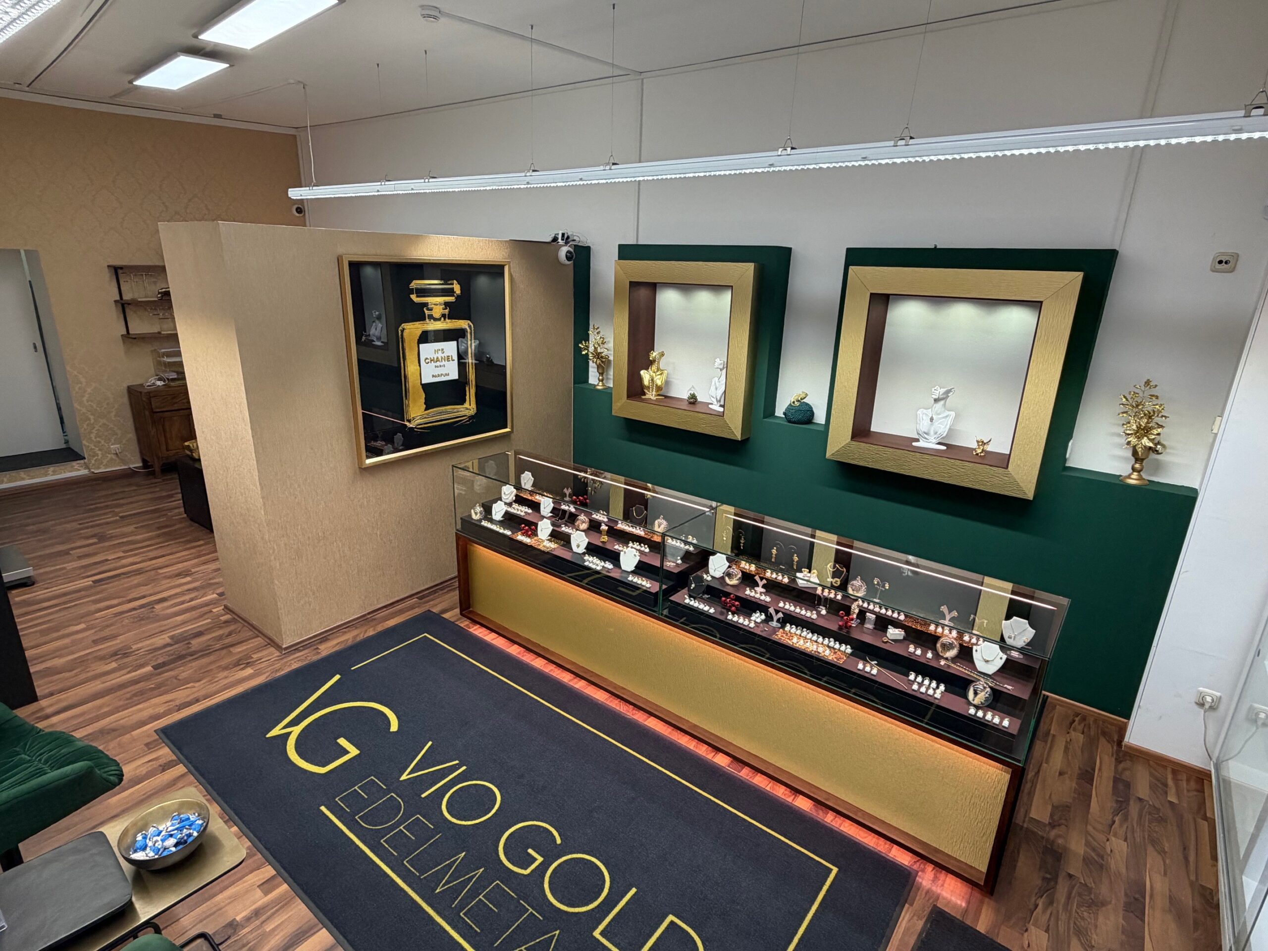 Vio Gold Edelmetalle, Edelmetallhandel. An- & Verkauf von Gold, Silber, Platin & Palladium, uvm.
Filiale Straubing